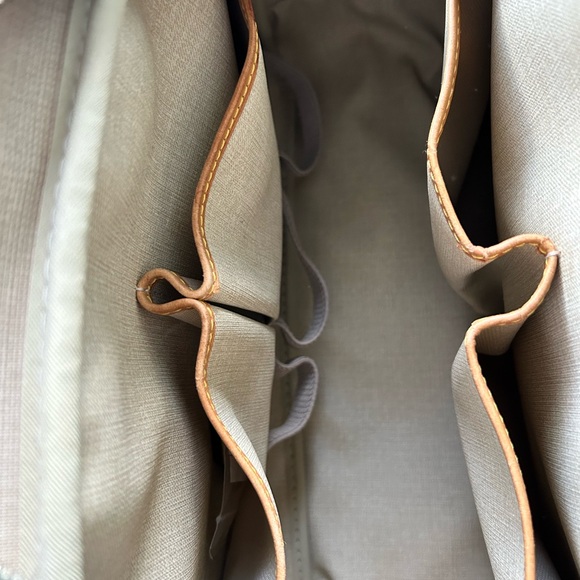 Louis Vuitton Deuville - Picture 3 of 13